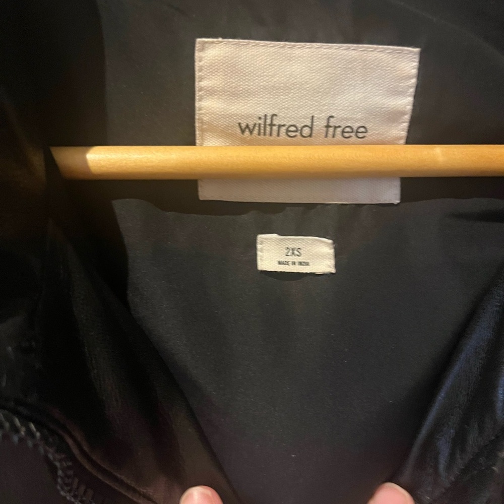 Wilfred Free Vista puffer vest with primaloft *as is - Picture 6 of 6